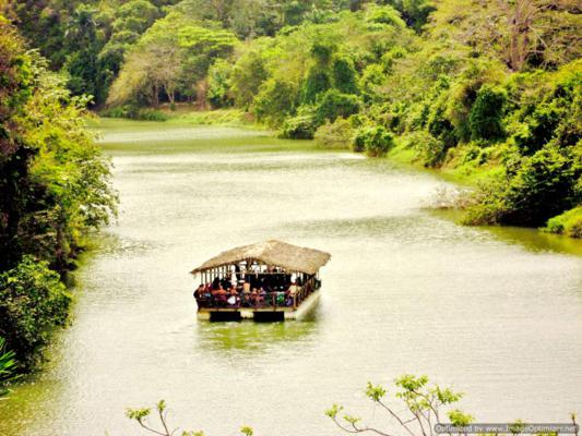 River Cruise Rio Chavon